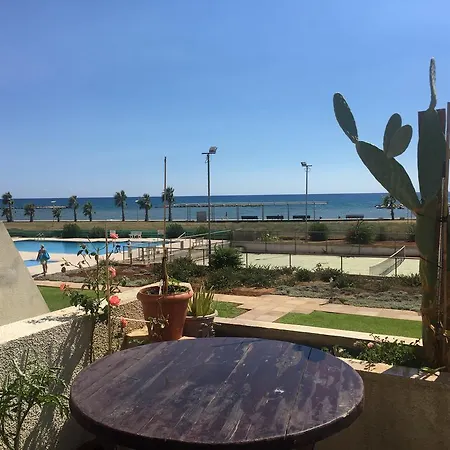 Beachfront Studio 沃罗里尼